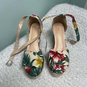 Chase + Chloe Floral Tropical Print Espadrille Wedge Sandals Size 7 Summer Palm
